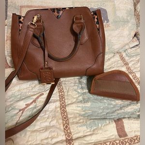 Bulldog Cases Satchel Style Purse with Holster